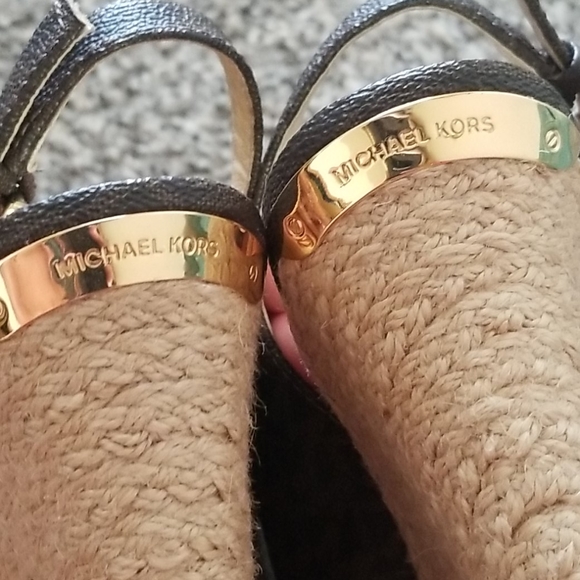 Michael Kors Wedge - Picture 6 of 15